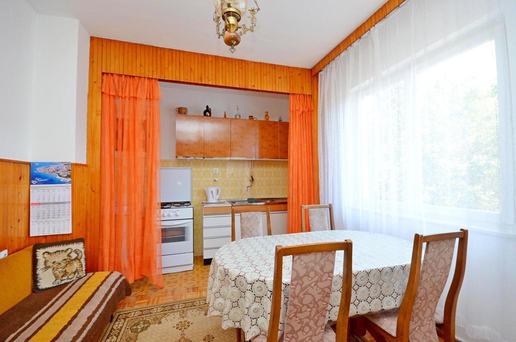 Apartments Ana Biograd Na Moru Quarto foto
