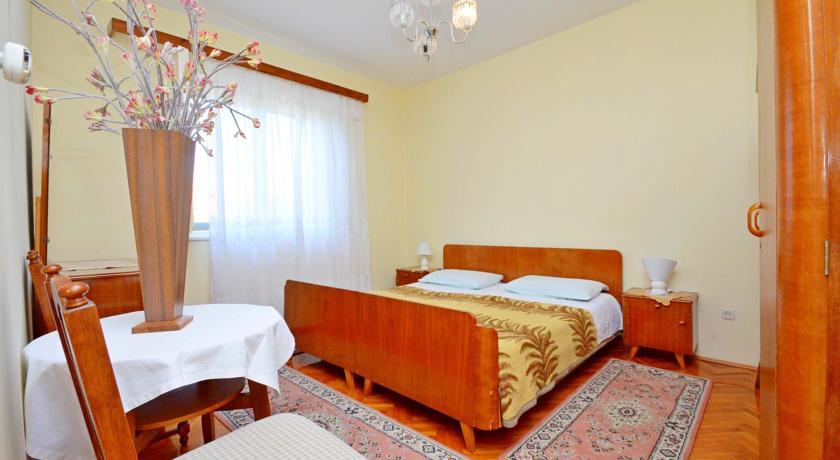 Apartments Ana Biograd Na Moru Quarto foto